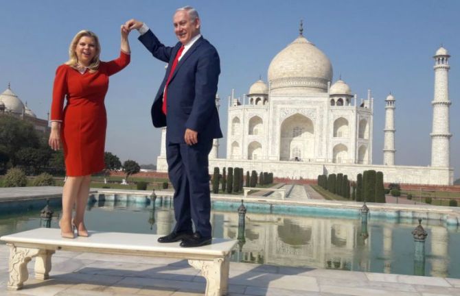 ಪತ್ನಿಯೊಂದಿಗೆ ತಾಜ್‌ಮಹಲ್‌ಗೆ ಭೇಟಿ ನೀಡಿದ ನೆತನ್ಯಾಹು