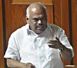 ಔಷಧಿಗೆ ಚೀಟಿ ಬರೆದು ಕೊಡುವ ವೈದ್ಯರ ವಿರುದ್ಧ ಕ್ರಮ: ಸಚಿವ ರಮೇಶ್ ಕುಮಾರ್