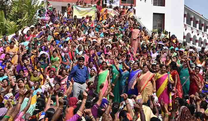 ಶಿವಮೊಗ್ಗ: ಅಂಗನವಾಡಿ ಕಾರ್ಯಕರ್ತೆಯರಿಂದ ಬೃಹತ್ ಪ್ರತಿಭಟನೆ