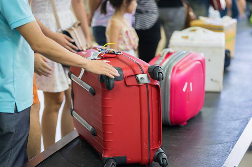 ಬ್ಯಾಗೇಜ್ ಶುಲ್ಕ ತಪ್ಪಿಸಲು ತಂತ್ರಹೂಡಿ ಬಂಧನಕ್ಕೊಳಗಾದ ಪ್ರಯಾಣಿಕ!