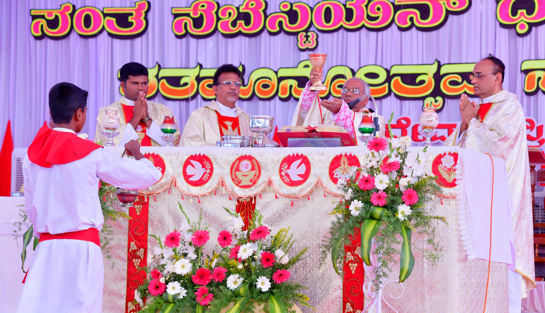 ಶಿಕ್ಷಣ ಸಂಸ್ಥೆಗಳ ಬೆಳವಣಿಗೆಯಲ್ಲಿ ಕ್ರೈಸ್ತ ಸಮುದಾಯದ ಪಾತ್ರ ಮಹತ್ವದ್ದು