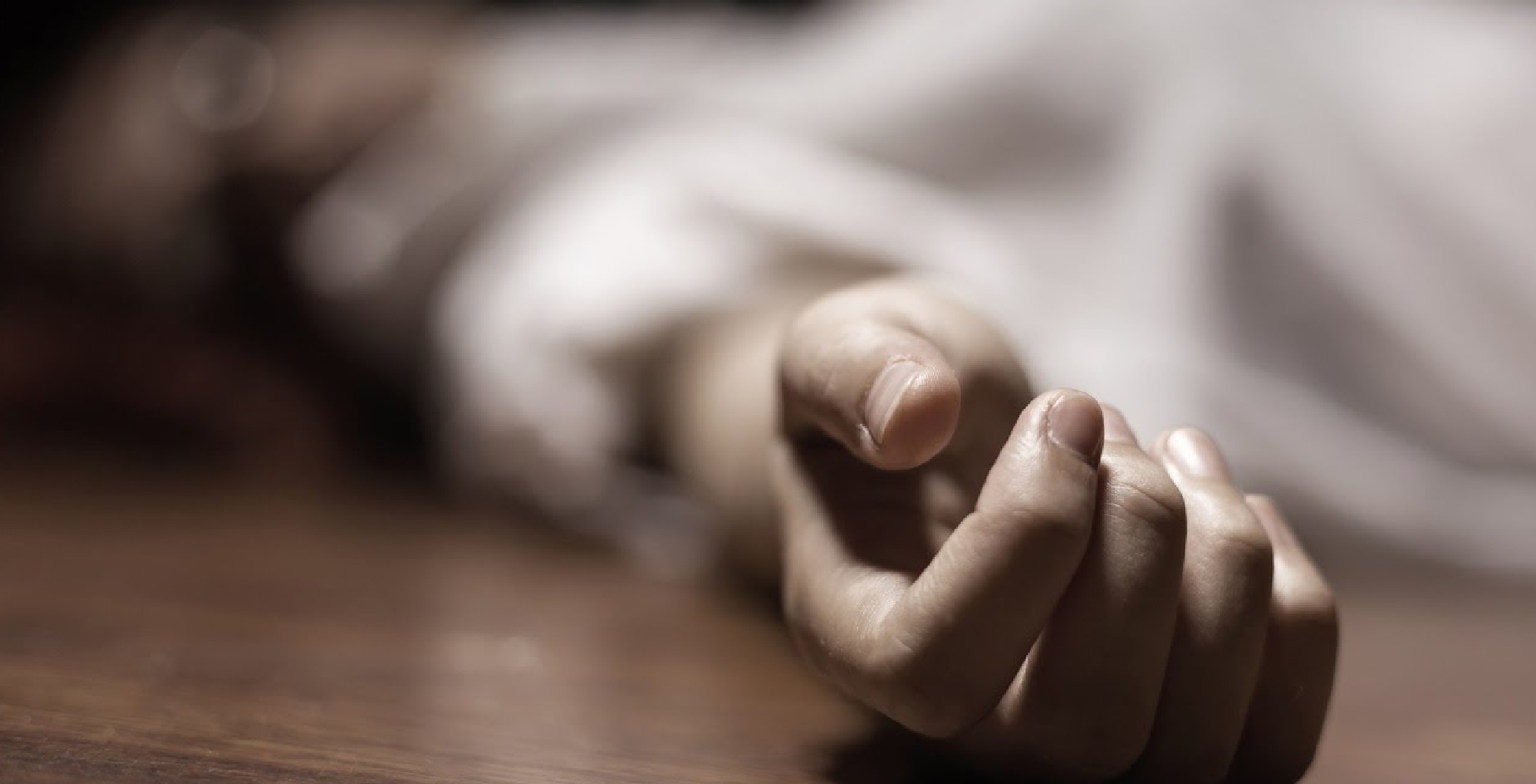 ಜಿಲ್ಲಾಧಿಕಾರಿ ಕಚೇರಿಯಲ್ಲಿ ಕೀಟನಾಶಕ ಸೇವಿಸಿ ರೈತ ಆತ್ಮಹತ್ಯೆ