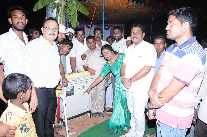 ಗುಂಡ್ಲುಪೇಟೆ: ಹೈಮಾಸ್ಟ್ ದೀಪ ಉದ್ಘಾಟನೆ