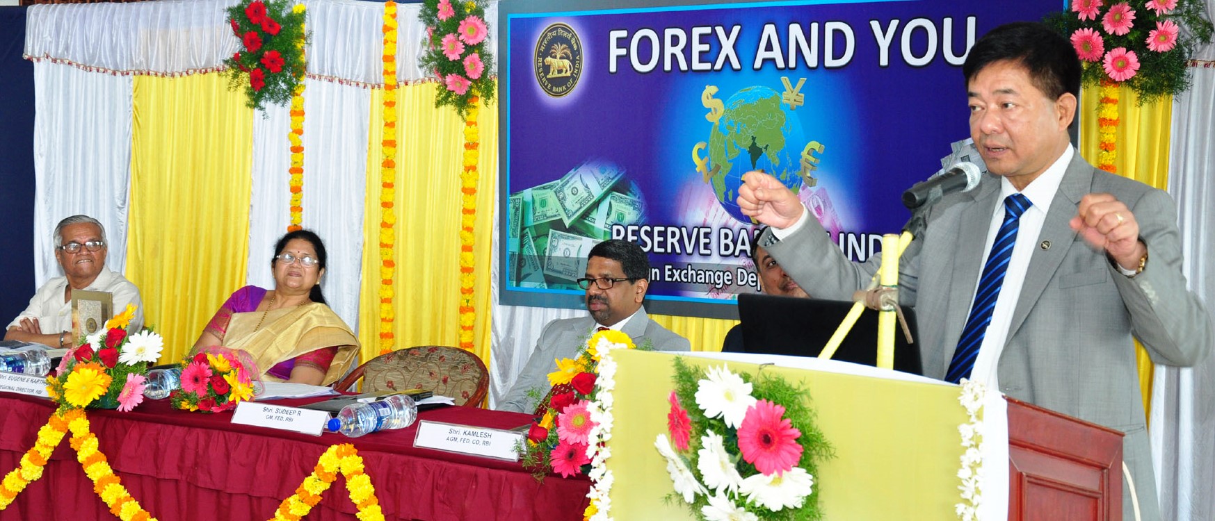 ಭಟ್ಕಳ: ಆರ್.ಎನ್.ಎಸ್ ರೆಸಿಡೆನ್ಸಿಯಲ್ಲಿ ವಿದೇಶಿ ವಿನಿಮಯ ಮಾಹಿತಿ ಕಾರ್ಯಾಗಾರ