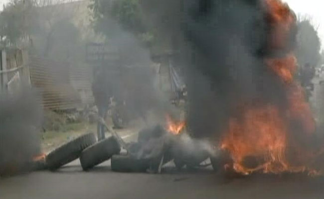 ಪದ್ಮಾವತ್ ಚಲನಚಿತ್ರ ಬಿಡುಗಡೆ: ನಾಲ್ಕು ರಾಜ್ಯಗಳಲ್ಲಿ ತೀವ್ರಗೊಂಡ ಪ್ರತಿಭಟನೆ, ಹಿಂಸಾಚಾರ