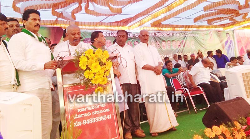 ಜೆಡಿಎಸ್ ಮುಗಿಸಲು ಸಂಚು: ಸಿಎಂ ವಿರುದ್ಧ ದೇವೇಗೌಡ ಆರೋಪ