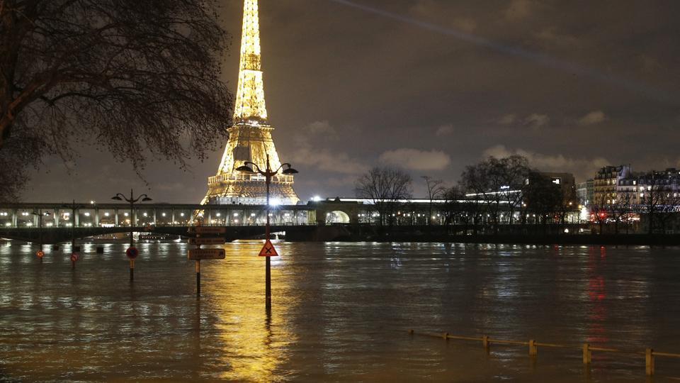 ಉಕ್ಕಿ ಹರಿಯುತ್ತಿರುವ ಸೈನ್ ನದಿ: ಪ್ಯಾರಿಸ್‌ಗೆ ಪ್ರವಾಹ ಭೀತಿ