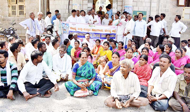 ಮಂಡ್ಯ: ಪರಿಶಿಷ್ಟ ವರ್ಗಕ್ಕೆ ಸೇರಿಸಲು ಉಪ್ಪಾರರ ಒತ್ತಾಯ