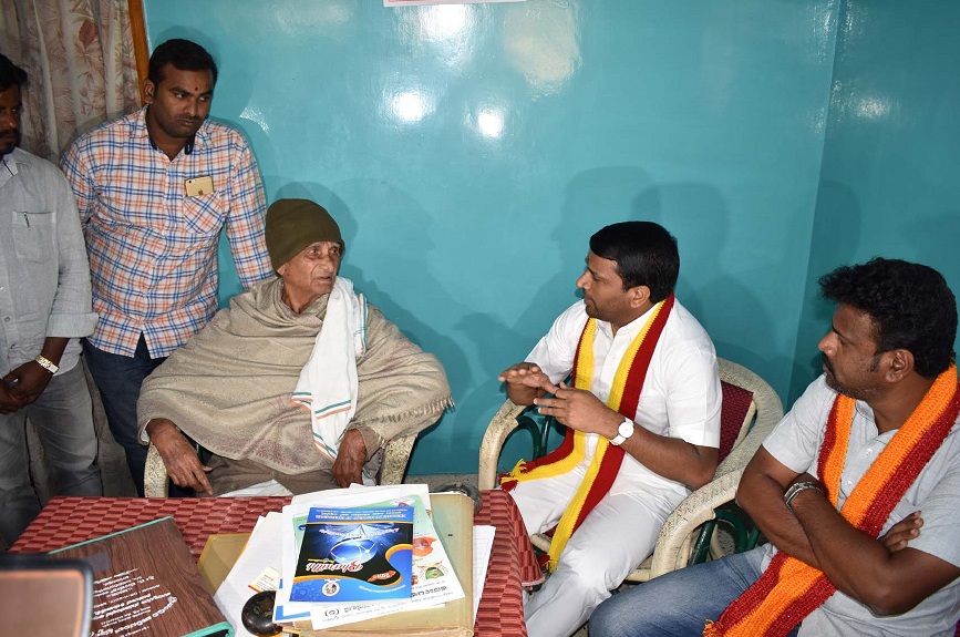 ಮಹದಾಯಿ ಹೋರಾಟಕ್ಕೆ ಕೈಜೋಡಿಸಲು ಮಾದೇಗೌಡರಿಗೆ ಮನವಿ