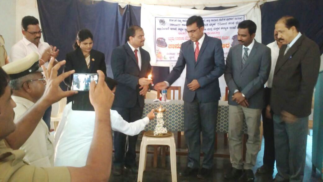 ಭಟ್ಕಳ: ದ್ವಿಚಕ್ರ ವಾಹನ ಸವಾರರು ಹೆಲ್ಮೆಟ್ ಬಳಸುವಂತೆ ನ್ಯಾಯಾಧೀಶರ ಕರೆ