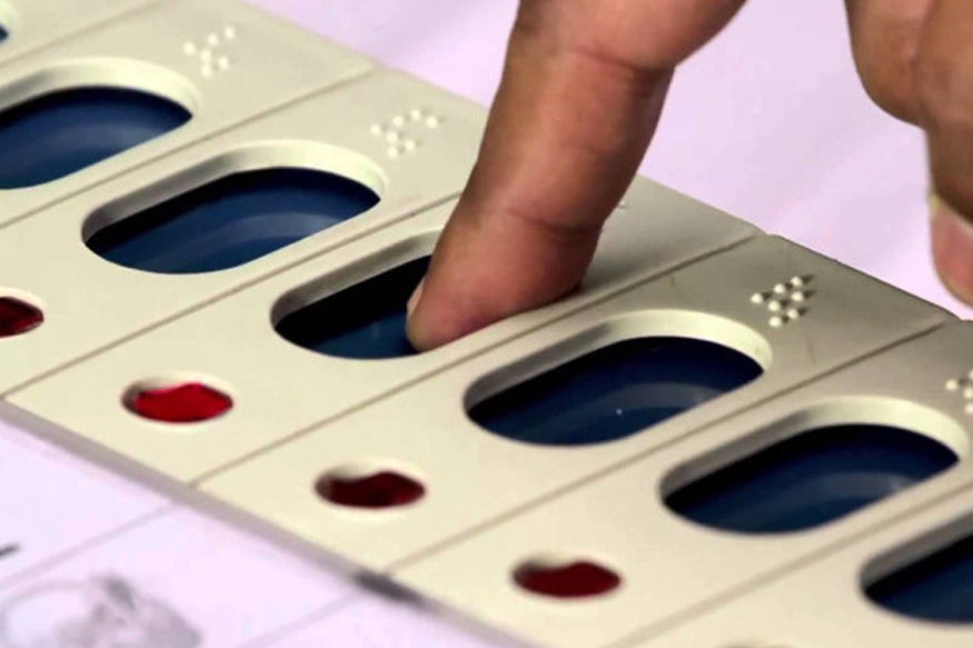 ರಾಜ್ಯದಲ್ಲಿ ಇವಿಎಂ ಬದಲು ಬ್ಯಾಲೆಟ್ ಪೇಪರ್ ಮೂಲಕ ಮತದಾನ : ಚುನಾವಣಾ ಆಯೋಗಕ್ಕೆ ಅಹವಾಲು ಸಲ್ಲಿಕೆ