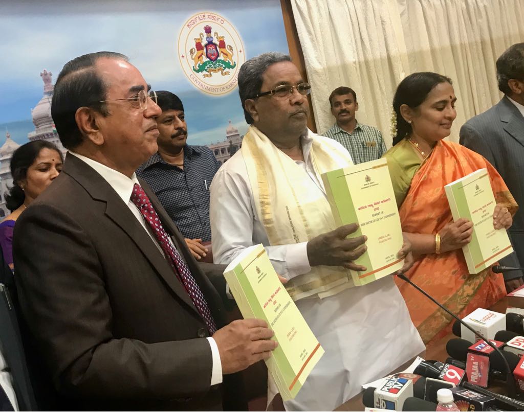 6ನೇ ವೇತನ ಆಯೋಗದ ವರದಿ ಸಲ್ಲಿಕೆ 6ನೇ ವೇತನ ಆಯೋಗದ ವರದಿ ಸಲ್ಲಿಕೆ