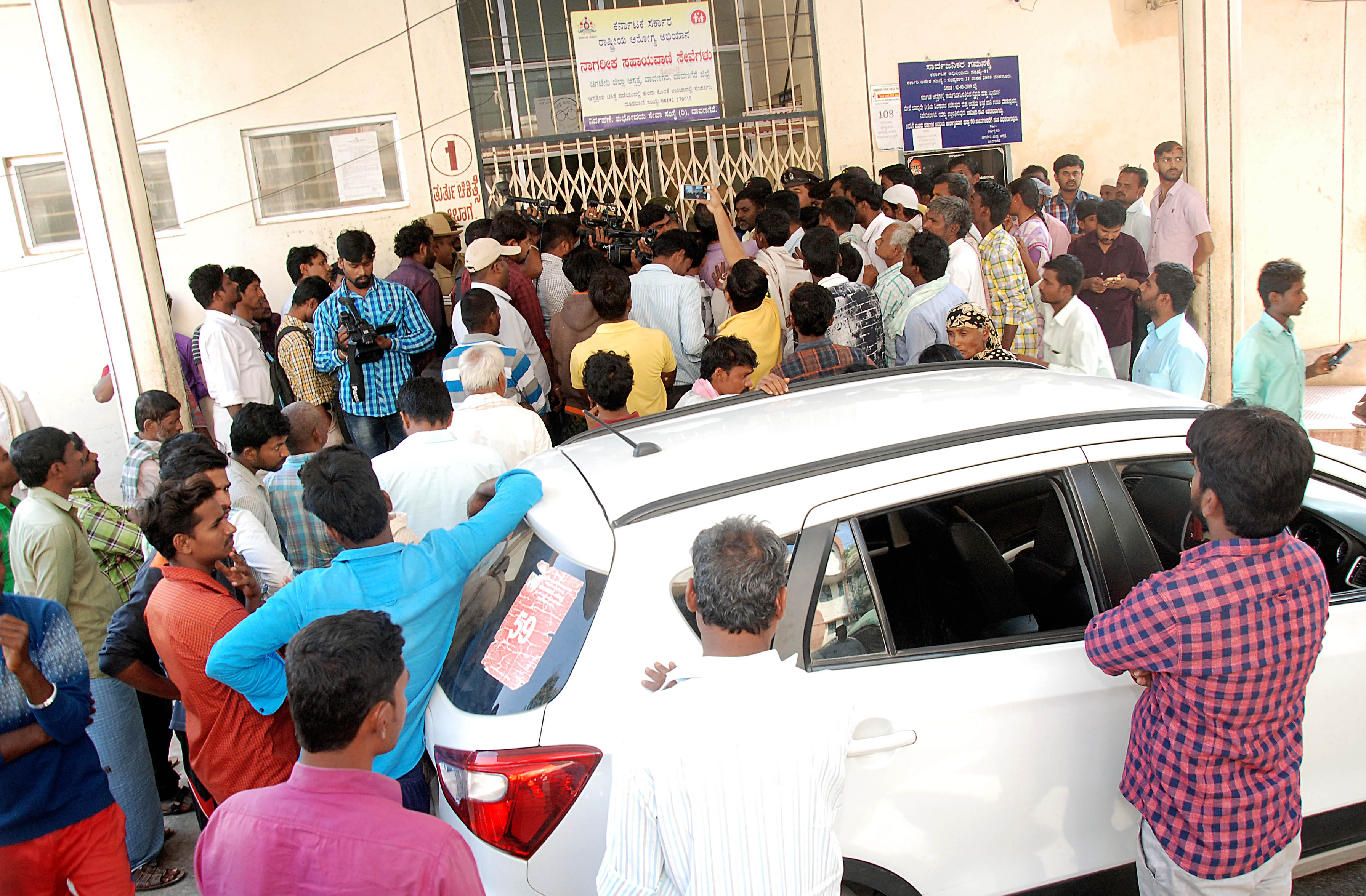 ದಾವಣಗೆರೆ: ಮಣ್ಣು ಕುಸಿದು ಓರ್ವ ಮೃತ್ಯು, ಇಬ್ಬರಿಗೆ ಗಾಯ