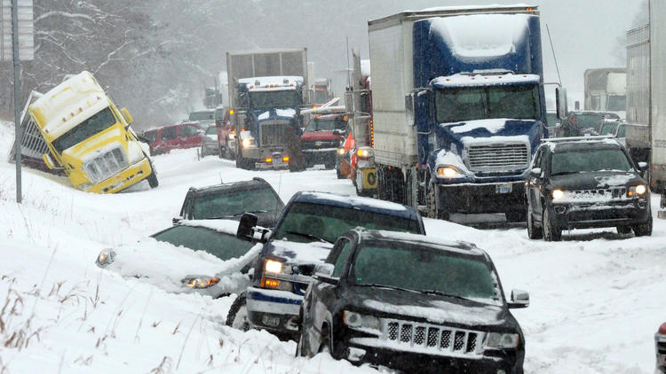 ಶಿಕಾಗೊದಲ್ಲಿ ಭಾರೀ ಹಿಮಪಾತ: 2 ಸಾವು