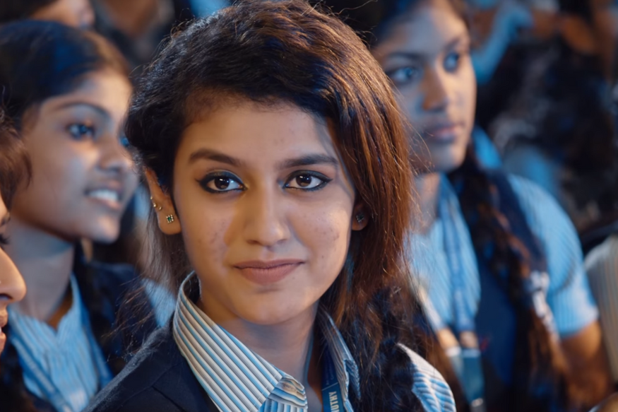 ಒರು ಅಡಾರ್ ಲವ್ ಚಿತ್ರದ ನಟಿ ಪ್ರಿಯಾ ವಿರುದ್ಧ ದೂರು !