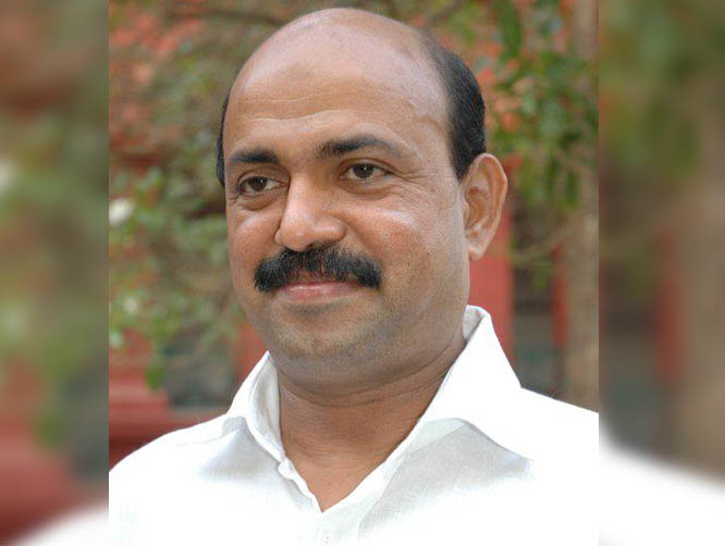 ಮತ ಚಲಾಯಿಸಲು ಬರುವ ಅನಿವಾಸಿ ಭಾರತೀಯರಿಗೆ ಮೊಯ್ದಿನ್ ಬಾವ ಉಚಿತ ವಿಮಾನ ಟಿಕೆಟ್ ನೀಡುತ್ತಾರಾ?