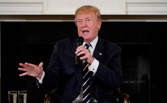 ಶಾಲೆಗಳಲ್ಲಿ ಹತ್ಯಾಕಾಂಡ ತಡೆಗೆ ಶಿಕ್ಷಕರಿಗೆ ಬಂದೂಕು