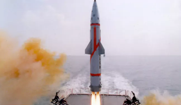 ಧನುಷ್ ಬಾಲಿಸ್ಟಿಕ್ ಕ್ಷಿಪಣಿ ಯಶಸ್ವಿ ಪರೀಕ್ಷೆ ನಡೆಸಿದ ಭಾರತ