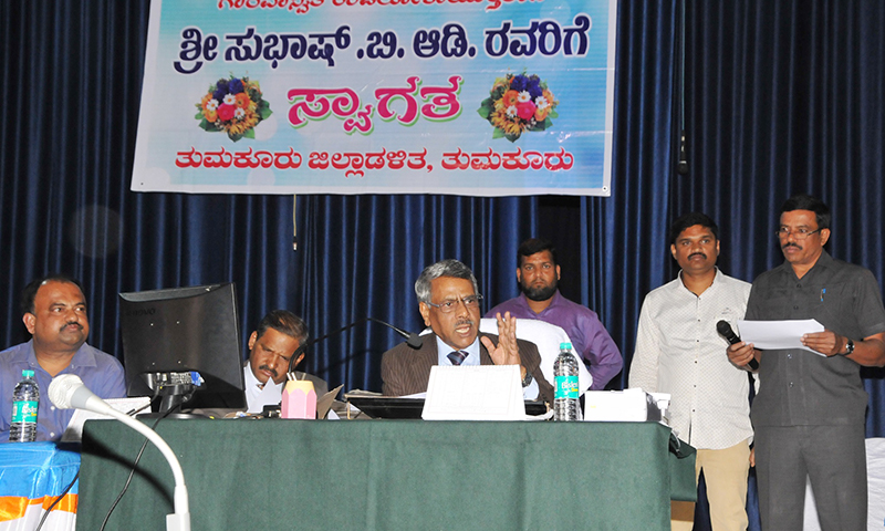 ತುಮಕೂರು: ಅನರ್ಹರಿಗೆ ಜಾಬ್ ಕಾರ್ಡ್ ವಿತರಕರ ವಿರುದ್ಧ ಕ್ರಮಕ್ಕೆ ಸುಭಾಷ್ ಅಡಿ ಸೂಚನೆ