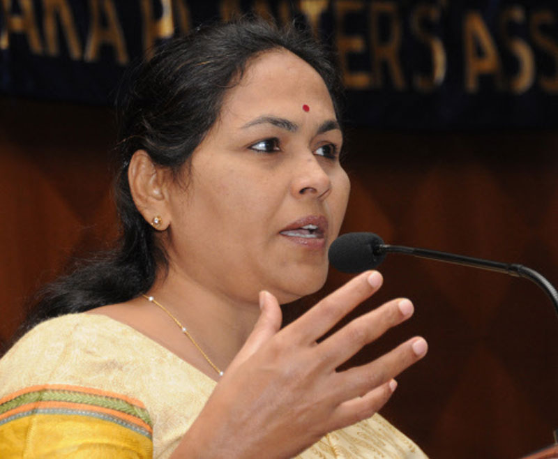 ಗಂಗಾ ಕಲ್ಯಾಣ ಯೋಜನೆಯಲ್ಲಿ ಅವ್ಯವಹಾರ: ಸಿಬಿಐ ತನಿಖೆಗೆ ಶೋಭಾ ಕರಂದ್ಲಾಜೆ ಆಗ್ರಹ