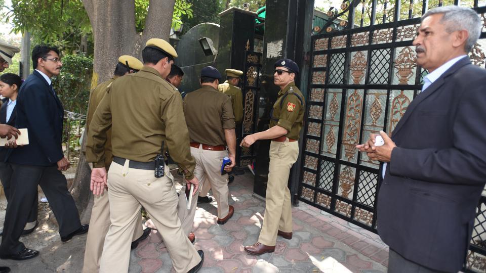 ದಿಲ್ಲಿ ಮುಖ್ಯ ಕಾರ್ಯದರ್ಶಿಗೆ ಹಲ್ಲೆ ಪ್ರಕರಣ: ಸಿಸಿಟಿವಿ ದೃಶ್ಯಾವಳಿ ತಿರುಚಲಾಗಿದೆ; ಪೊಲೀಸ್