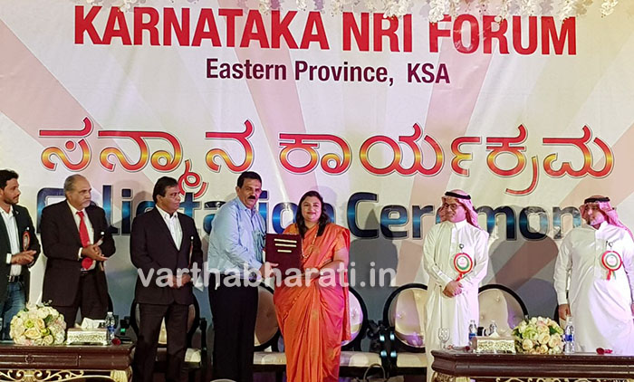 ಗಲ್ಫ್ ಕನ್ನಡಿಗ ಎನ್ನಾರೈಗಳ ಹಿತರಕ್ಷಣೆಗೆ ಕ್ರಮ: ಡಾ.ಆರತಿ ಕೃಷ್ಣನ್ ಭರವಸೆ
