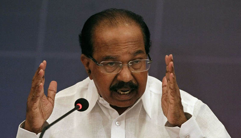 ದೇಶದ ಆಡಳಿತ ವ್ಯವಸ್ಥೆ ಸಂಪೂರ್ಣ ಕುಸಿದಿದ್ದು, ಉತ್ತರ ಕೊಡುವ ಎದೆಗಾರಿಕೆ ಮೋದಿಗೆ ಇಲ್ಲ: ಮೊಯ್ಲಿ