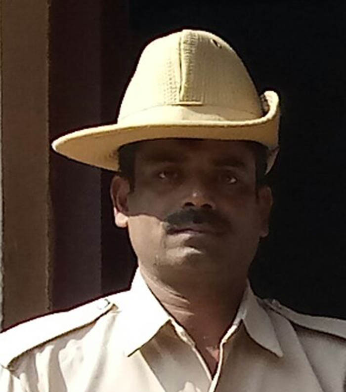 ಮೂಡಿಗೆರೆ: ಅಕ್ರಮ ಜೂಜಾಟದ ವೀಡಿಯೋ ವೈರಲ್; ಇಬ್ಬರು ಪೊಲೀಸರ ಅಮಾನತು