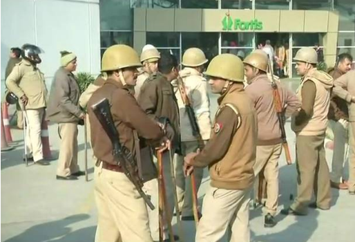 ಉ.ಪ್ರದೇಶ:ಯುವಕನಿಗೆ ಗುಂಡೇಟು:4 ಪೊಲೀಸರ ಅಮಾನತು