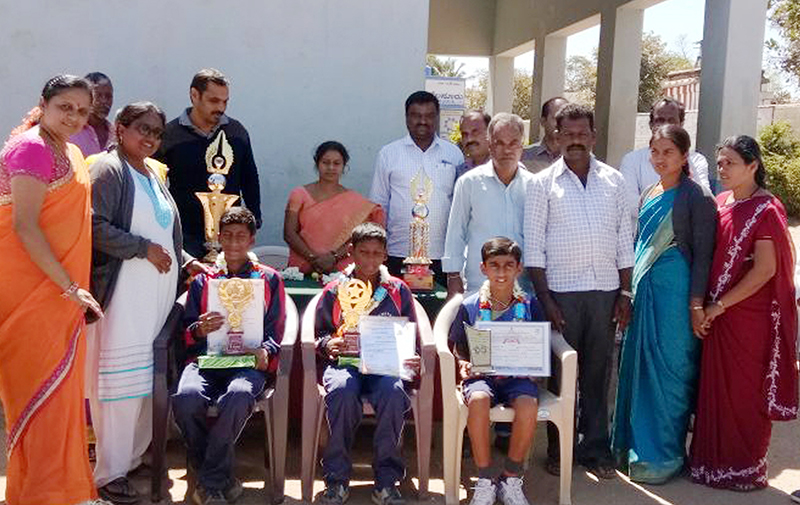ಗುಂಡ್ಲುಪೇಟೆ: ರಾಷ್ಟ್ರಮಟ್ಟದ ಸ್ಪರ್ಧೆಯಲ್ಲಿ ಚಿನ್ನ ಜಯಿಸಿದ ವಿದ್ಯಾರ್ಥಿಗಳಿಗೆ ಸನ್ಮಾನ