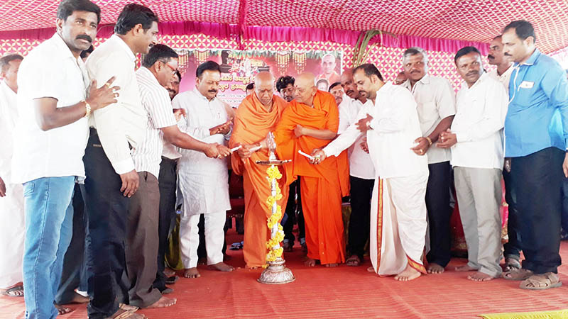 ದೇಗುಲಗಳ ನಿರ್ಮಾಣದಿಂದ ಮನಸ್ಸಿಗೆ ಶಾಂತಿ: ಚಲುವರಾಯಸ್ವಾಮಿ