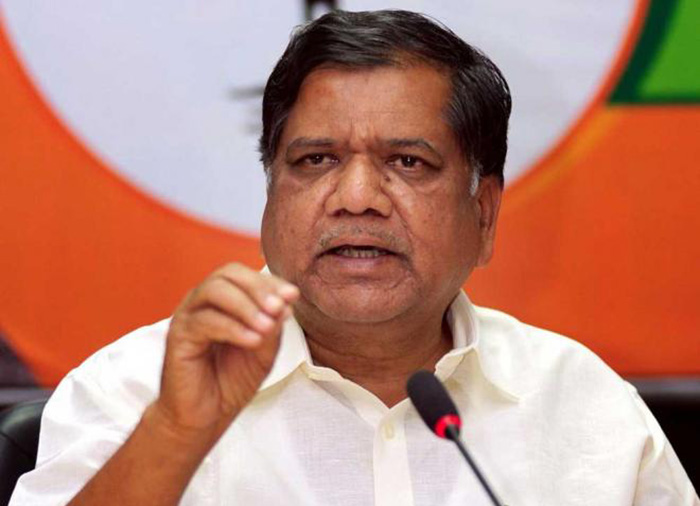 ಮರಳು ಆಮದು ನೆಪದಲ್ಲಿ ಜನರ ಮರುಳು: ಜಗದೀಶ್ ಶೆಟ್ಟರ್