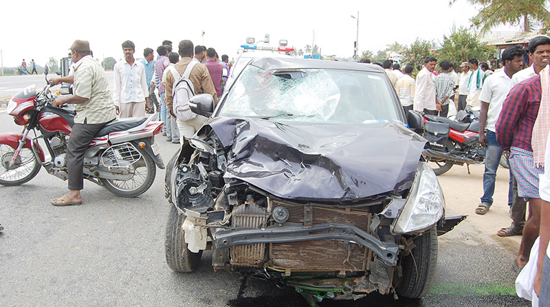 ಬಾಗೇಪಲ್ಲಿ: ದ್ವಿಚಕ್ರ ವಾಹನ- ಕಾರು ಪರಸ್ಪರ ಢಿಕ್ಕಿ; ಓರ್ವ ಮೃತ್ಯು