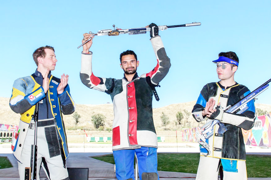 ಅಖಿಲ್ ಶೇರೊನ್‌ಗೆ ಚಿನ್ನ