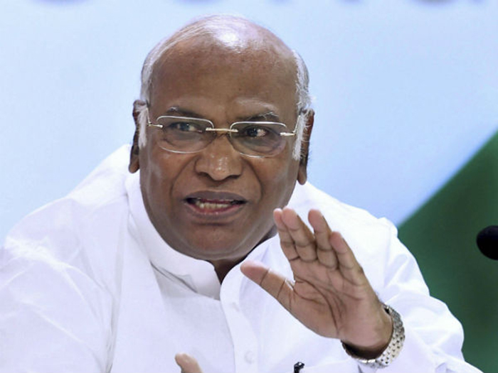 ಅನಾಮಿಕ ವ್ಯಕ್ತಿಗಳಿಂದ ತನಗೆ ಬೆದರಿಕೆ: ಮಲ್ಲಿಕಾರ್ಜುನ ಖರ್ಗೆ ಆತಂಕ