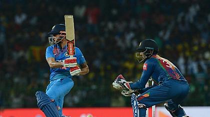 ಮನೀಶ್-ಕಾರ್ತಿಕ್ ಸಾಹಸ: ಭಾರತಕ್ಕೆ 6 ವಿಕೆಟ್ ಜಯ