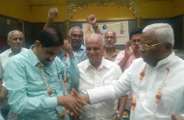 ತುಮಕೂರು: ಭಿನ್ನಮತ ಮರೆತು ಒಂದಾದ ಬಿಜೆಪಿಯ ಜಿ.ಎಸ್.ಬಸವರಾಜು, ಎಸ್.ಶಿವಣ್ಣ