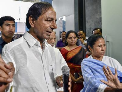 ಬಿಜೆಪಿ-ಕಾಂಗ್ರೆಸ್ ರಹಿತ ನೂತನ ಐಕ್ಯರಂಗ: ಮಮತಾ ಬ್ಯಾನರ್ಜಿ, ಕೆಸಿಆರ್