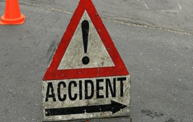 ಕಾರು-ಬೈಕ್ ನಡುವೆ ಭೀಕರ ರಸ್ತೆ ಅಪಘಾತ: ಮೂವರು ಬೈಕ್ ಸವಾರರು ಮೃತ್ಯು