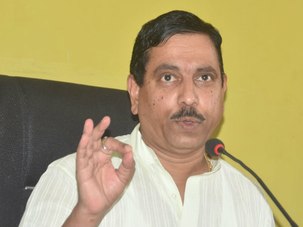 ಸಿದ್ದರಾಮಯ್ಯರ ಮೇಲಾಣೆ, ಬಿಜೆಪಿ ಸರ್ಕಾರ ಅಧಿಕಾರಕ್ಕೆ ಬರಲಿದೆ: ಸಂಸದ ಪ್ರಹ್ಲಾದ್ ಜೋಷಿ