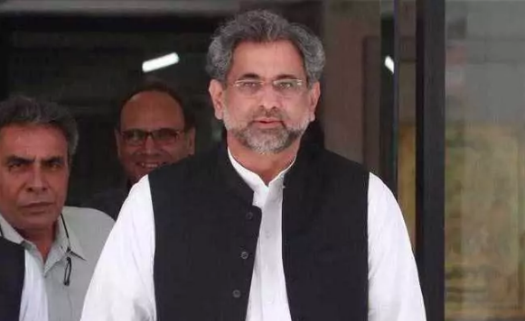 ನ್ಯೂಯಾರ್ಕ್ ವಿಮಾನ ನಿಲ್ದಾಣದಲ್ಲಿ ಪಾಕ್ ಪ್ರಧಾನಿಯ ದೈಹಿಕ ತಪಾಸಣೆ!