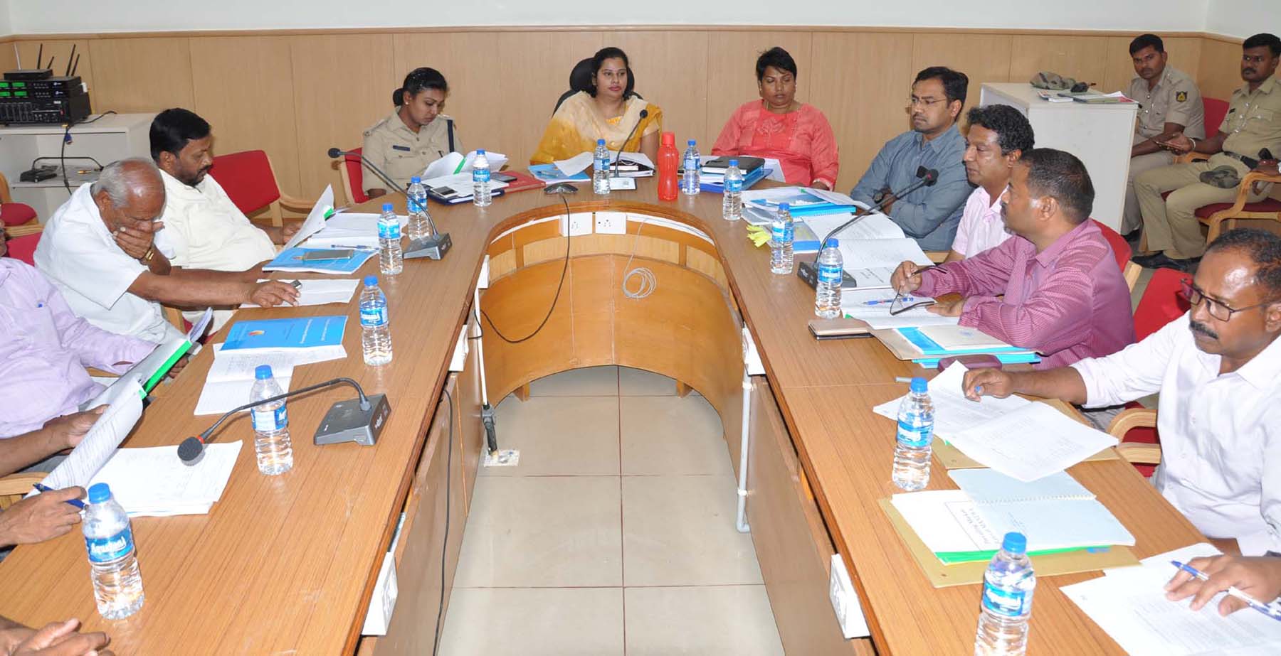 ಮಂಡ್ಯ: ಖರ್ಚು ವೆಚ್ಚಗಳ ಮೇಲೆ ನಿಗಾ ವಹಿಸಲು ಡಿಸಿ ಸೂಚನೆ