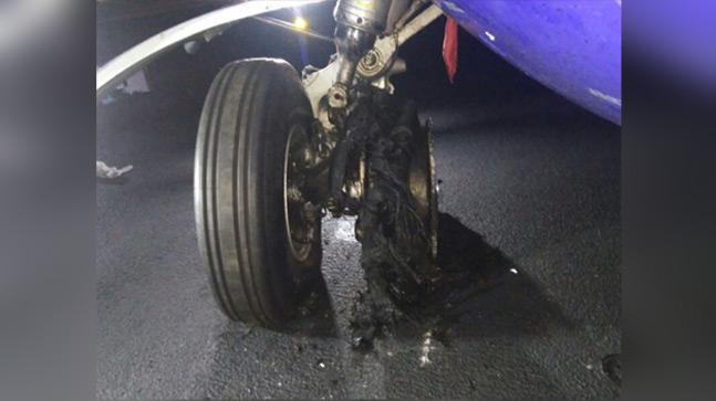 ಇಂಡಿಗೋ ವಿಮಾನದ ಚಕ್ರಕ್ಕೆ ಬೆಂಕಿ