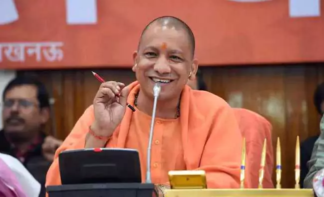 330 ಕೋಟಿ ರೂ. ಹೂಡಿಕೆಗೆ ಕಾರ್ಪೊರೇಟ್ ಕಂಪೆನಿಗಳಿಗೆ ಆದಿತ್ಯನಾಥ್ ಕರೆ