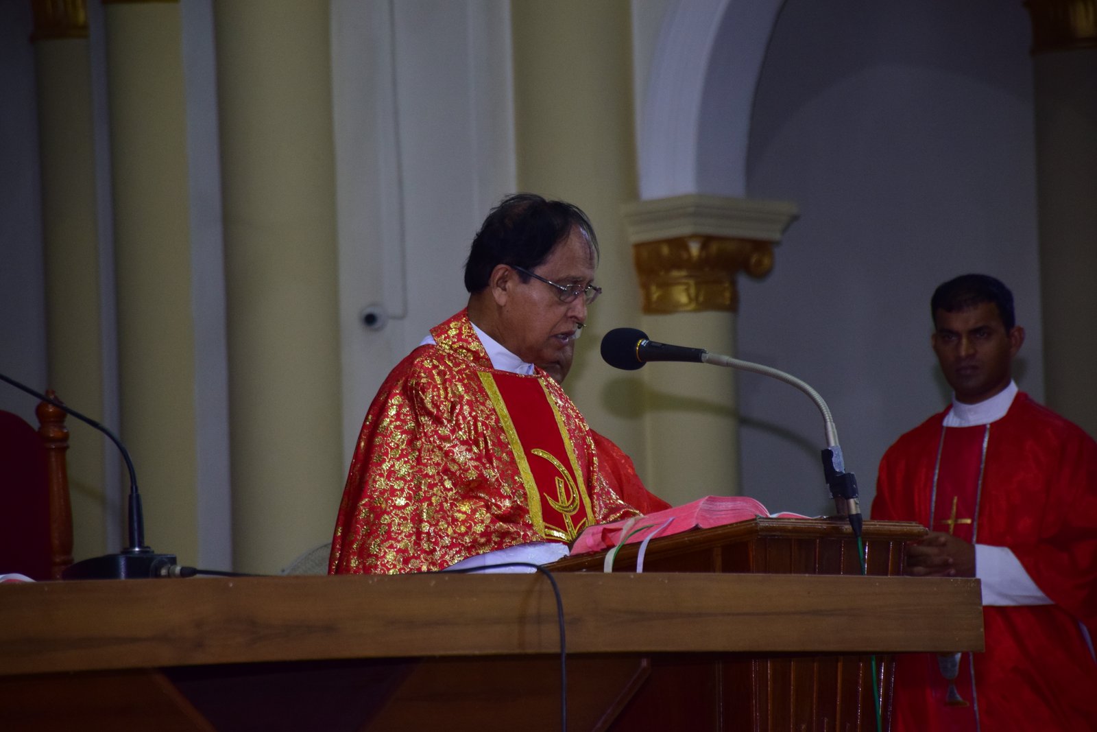 ಮಂಗಳೂರಿನಲ್ಲಿ ಗುಡ್ ಫ್ರೈಡೆ ಆಚರಣೆ: ಚರ್ಚ್‌ಗಳಲ್ಲಿ ವಿಶೇಷ ಪ್ರಾರ್ಥನೆ