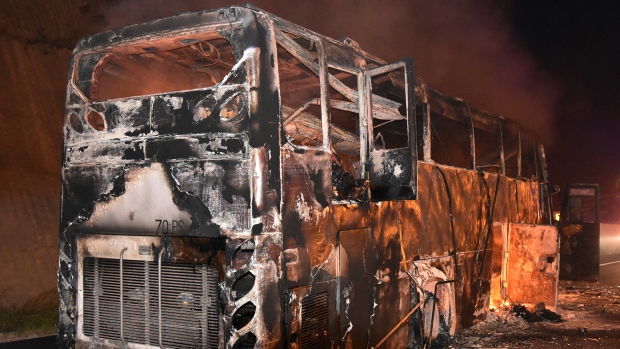 ಥಾಯ್ಲೆಂಡ್ ಬಸ್‌ನಲ್ಲಿ ಬೆಂಕಿ: 20 ಮ್ಯಾನ್ಮಾರ್ ವಲಸಿಗರು ಭಸ್ಮ