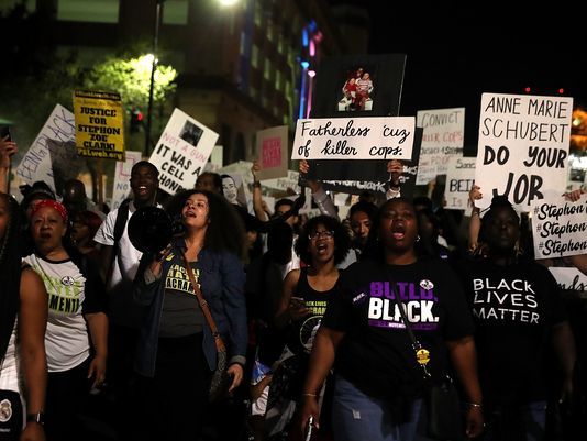 ಕ್ಯಾಲಿಫೋರ್ನಿಯ: ಕರಿಯ ಯುವಕನ ಹತ್ಯೆ ಖಂಡಿಸಿ ಭಾರೀ ಪ್ರತಿಭಟನೆ