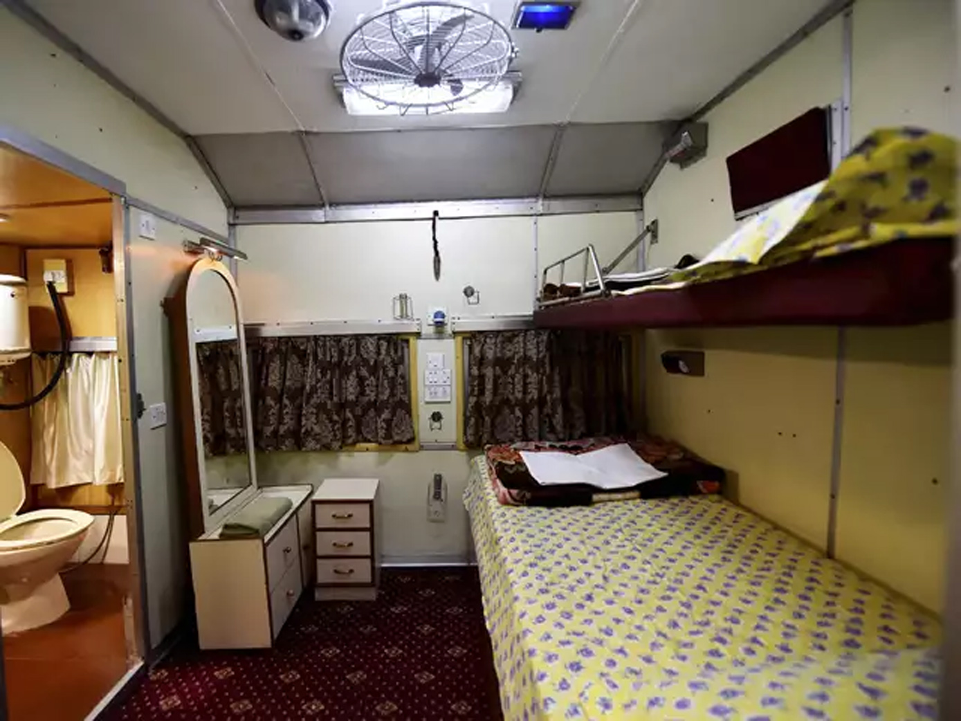 ಫೈವ್ ಸ್ಟಾರ್ ಹೊಟೇಲ್ ಗಿಂತ ಕಡಿಮೆಯಿಲ್ಲ ಭಾರತದ ಈ ರೈಲು !