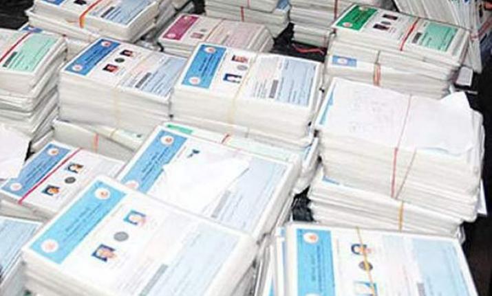 ಮುಂದುವರಿದ ಪಡಿತರ ಚೀಟಿ ಪಡಿಪಾಟಲು: ಅರ್ಜಿ ಸಲ್ಲಿಸಿ ವರ್ಷವಾಗುತ್ತಾ ಬಂದರೂ ಇನ್ನೂ ಬಂದಿಲ್ಲ ಬಿಪಿಎಲ್ ಕಾರ್ಡ್