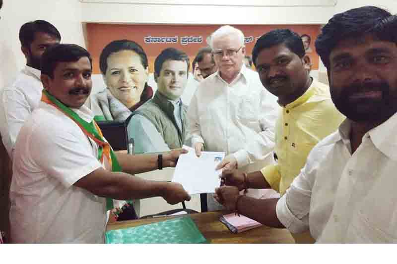 ಸೊರಬ ಕ್ಷೇತ್ರ: ಕಾಂಗ್ರೆಸ್ ಟಿಕೆಟ್ ಕೋರಿ ಅರ್ಜಿ ಸಲ್ಲಿಸಿದ ವಕೀಲ ಲಕ್ಷ್ಮೀಕಾಂತ ಚಿಮಣೂರು